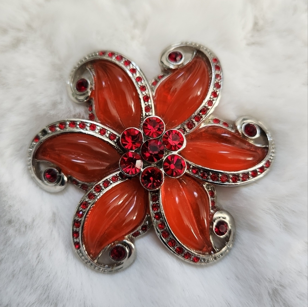 Vintage Flower Pendant with Crystals